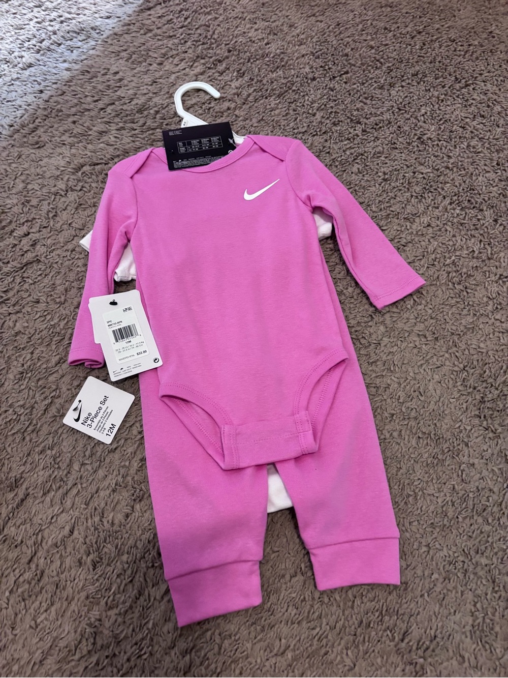 Nike Three Piece Set